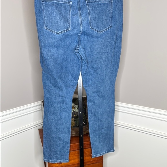 Old Navy Straight Leg Light Blue Denim Jeans Size 16 - Picture 6 of 6